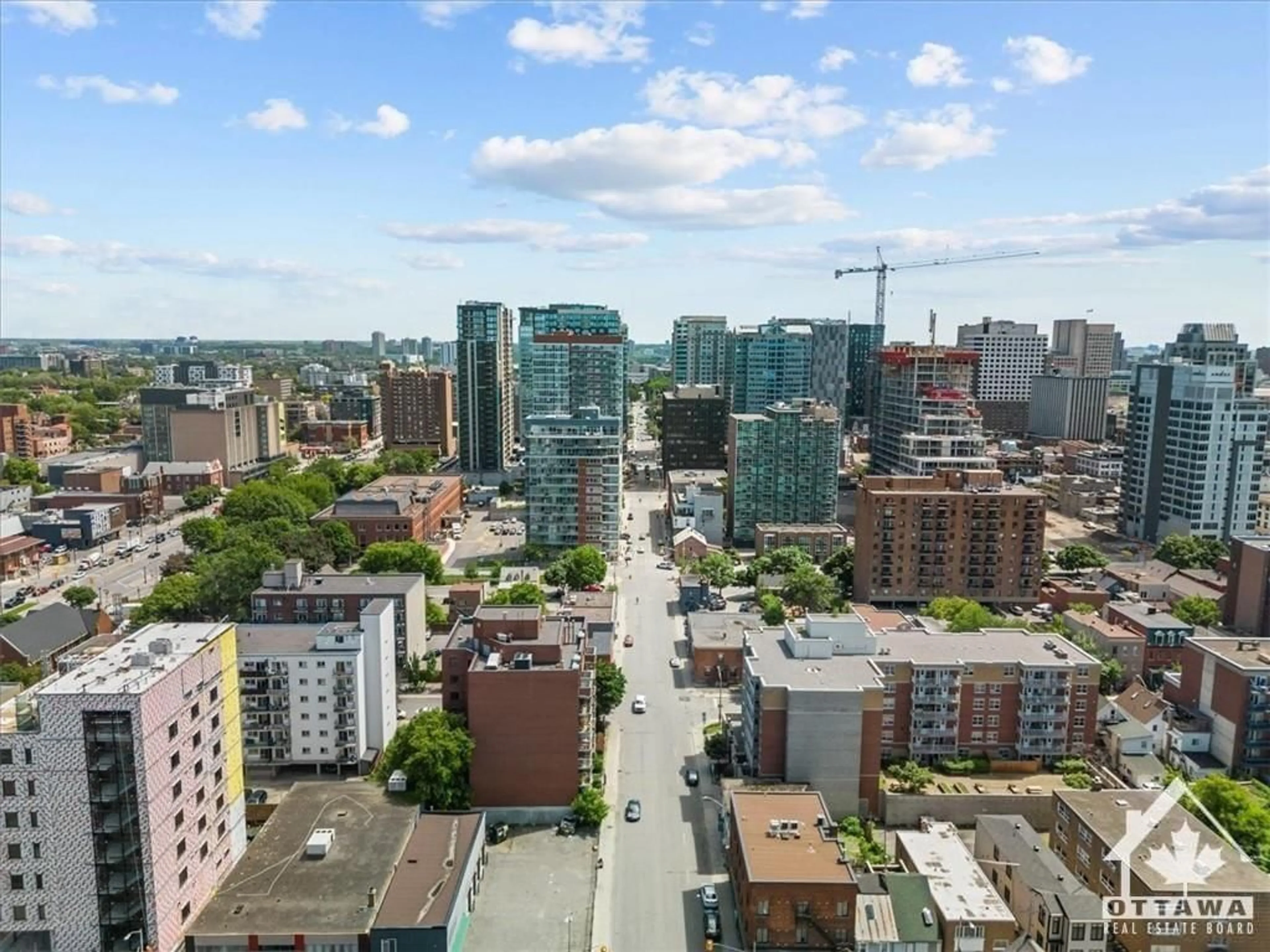 A pic from exterior of the house or condo, the view of city buildings for 308-310 CUMBERLAND St, Ottawa Ontario K1N 7H9