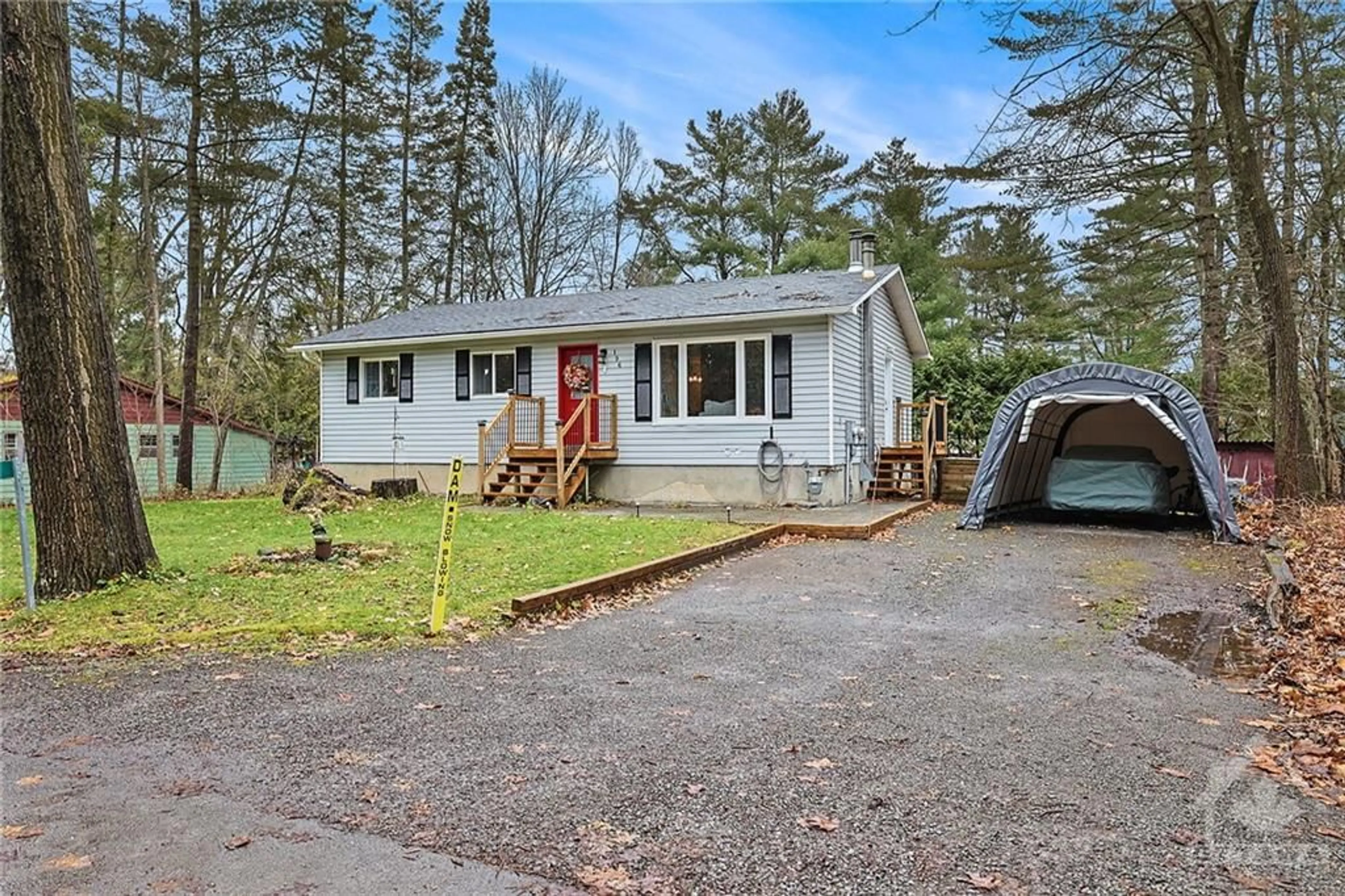 Frontside or backside of a home, cottage for 196 MACMILLAN Lane, Ottawa Ontario K0A 3M0