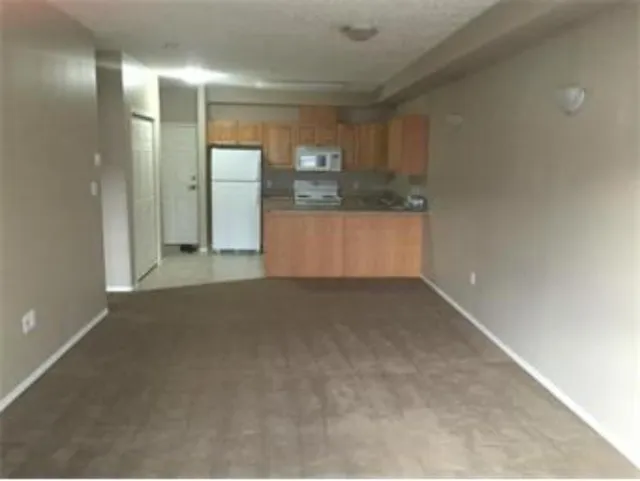 9810 94 St #201, Peace River 3