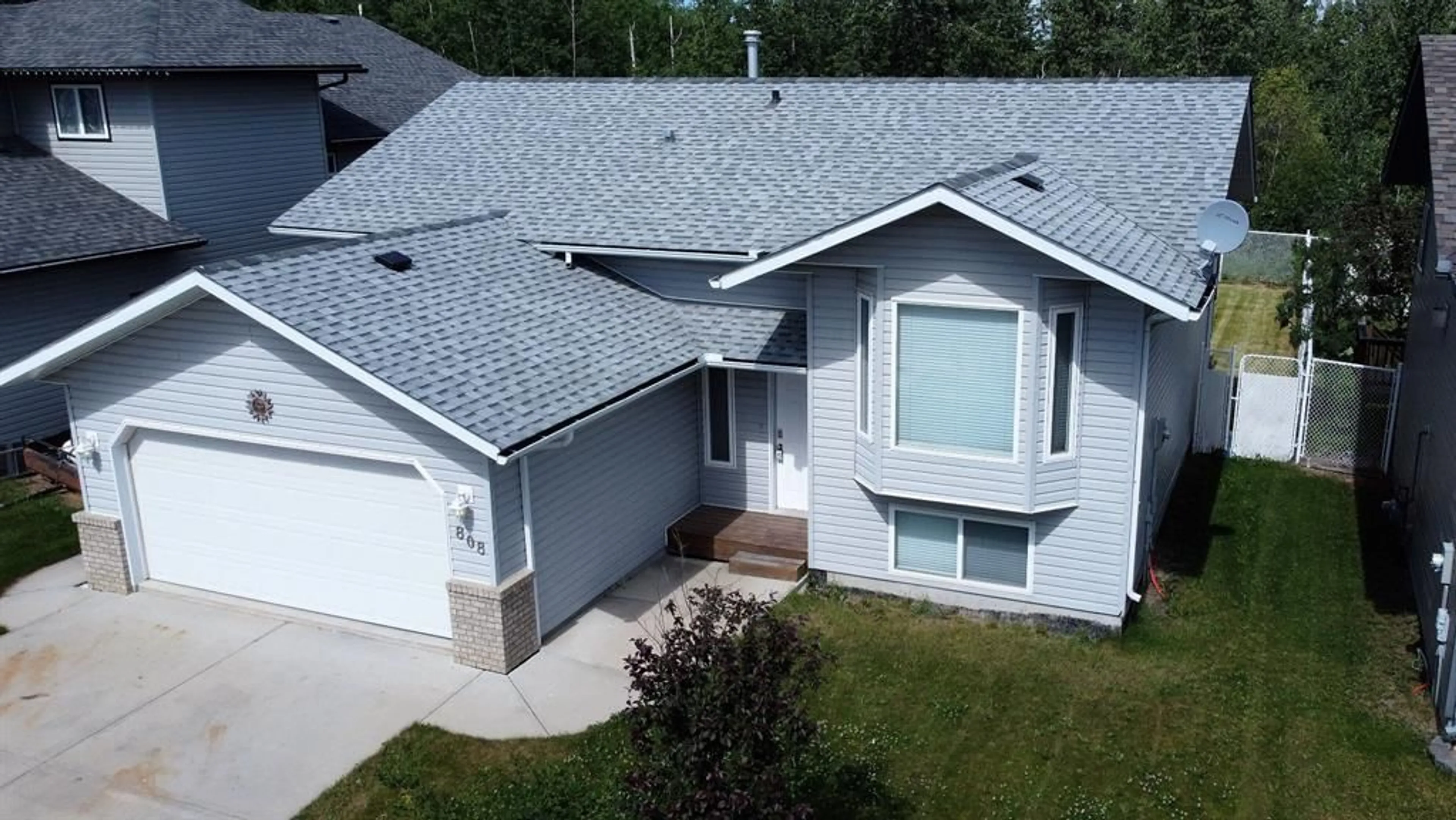 Frontside or backside of a home for 808 10 St, Fox Creek Alberta T0H 1P0
