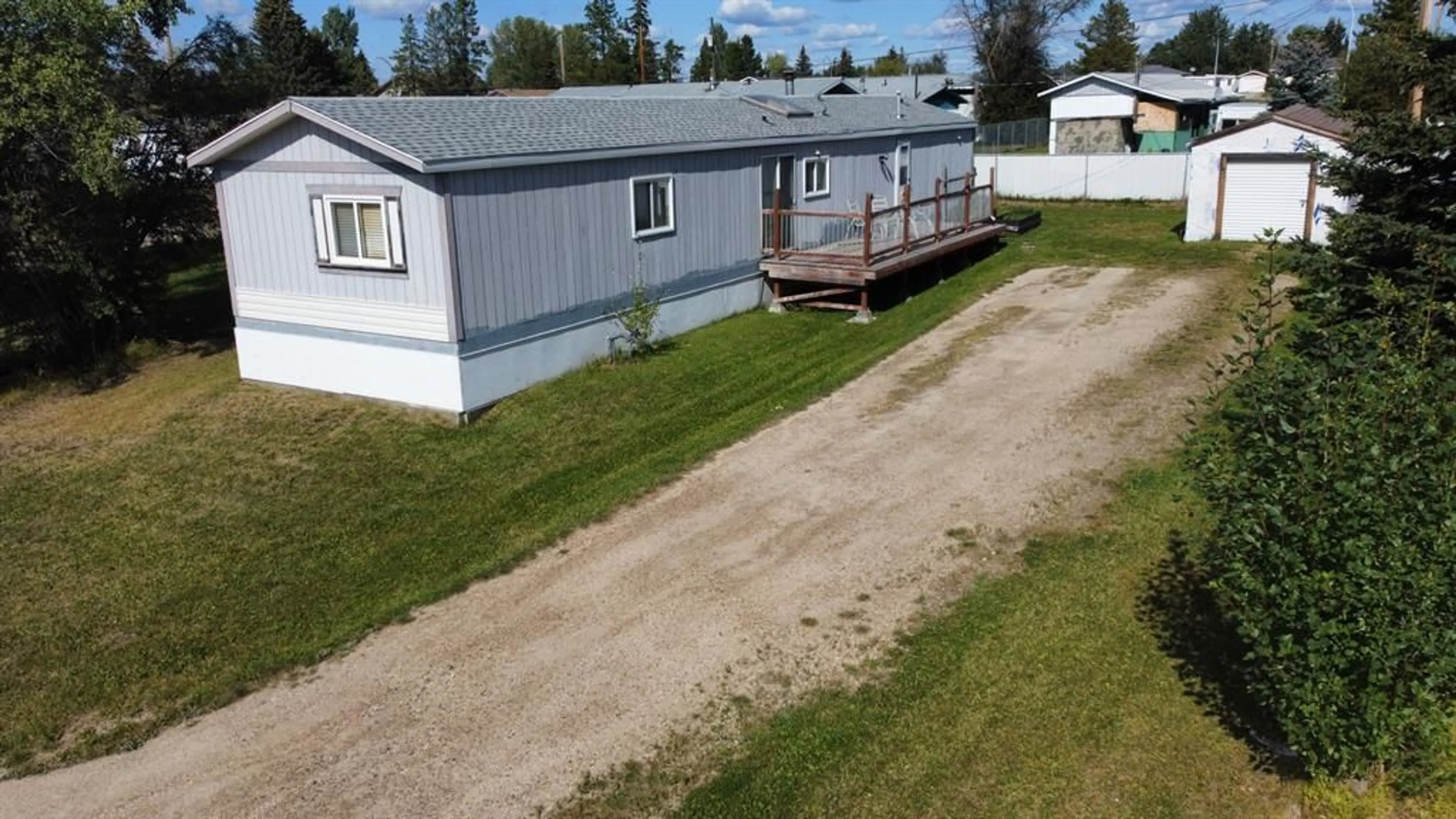 Outside view for 500 Kaybob Drive, Fox Creek Alberta T0H 1P0