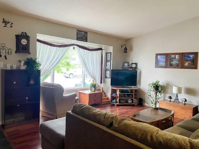 5322 43 St, Cold Lake 3