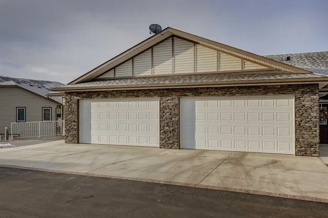 24 Garden Way, Drumheller 3