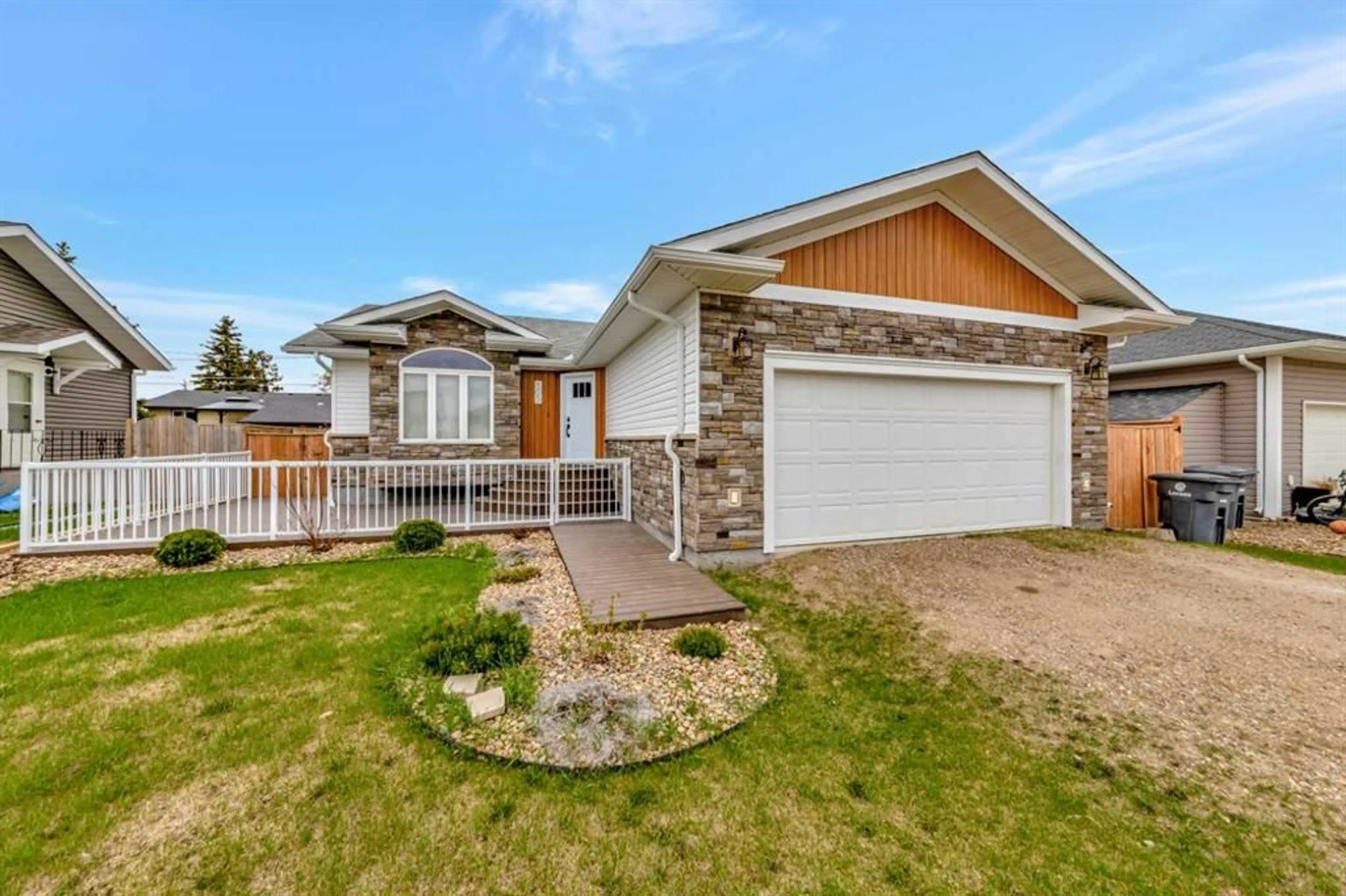 Frontside or backside of a home for 505 Pine Ave, Maidstone Saskatchewan S0M 1M0