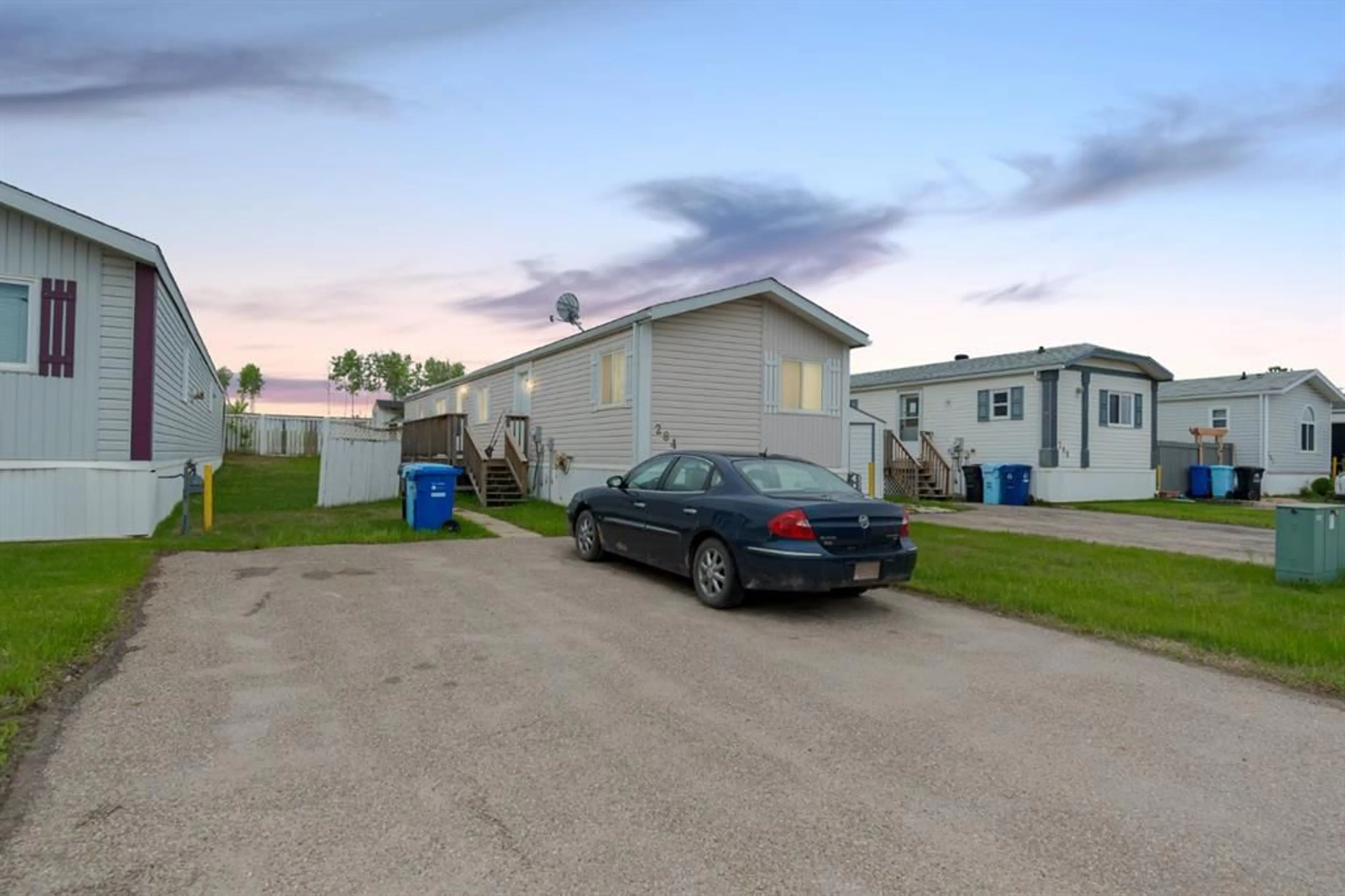A pic from exterior of the house or condo for 284 Cree Rd, Fort McMurray Alberta T9K 1Y3
