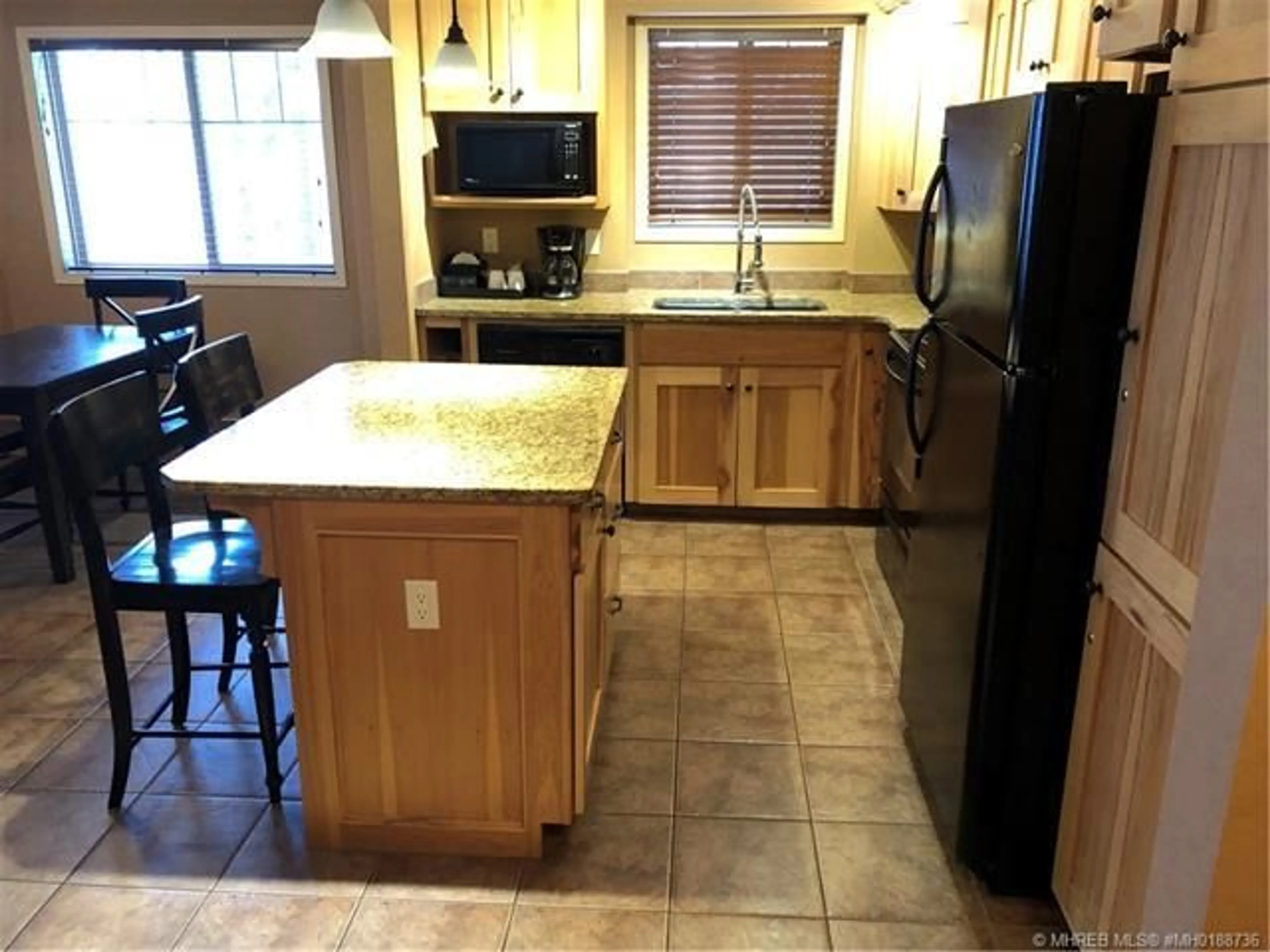 Standard kitchen for 401 4 St #505 & 506, Rural Cypress County Alberta T0J 1C0