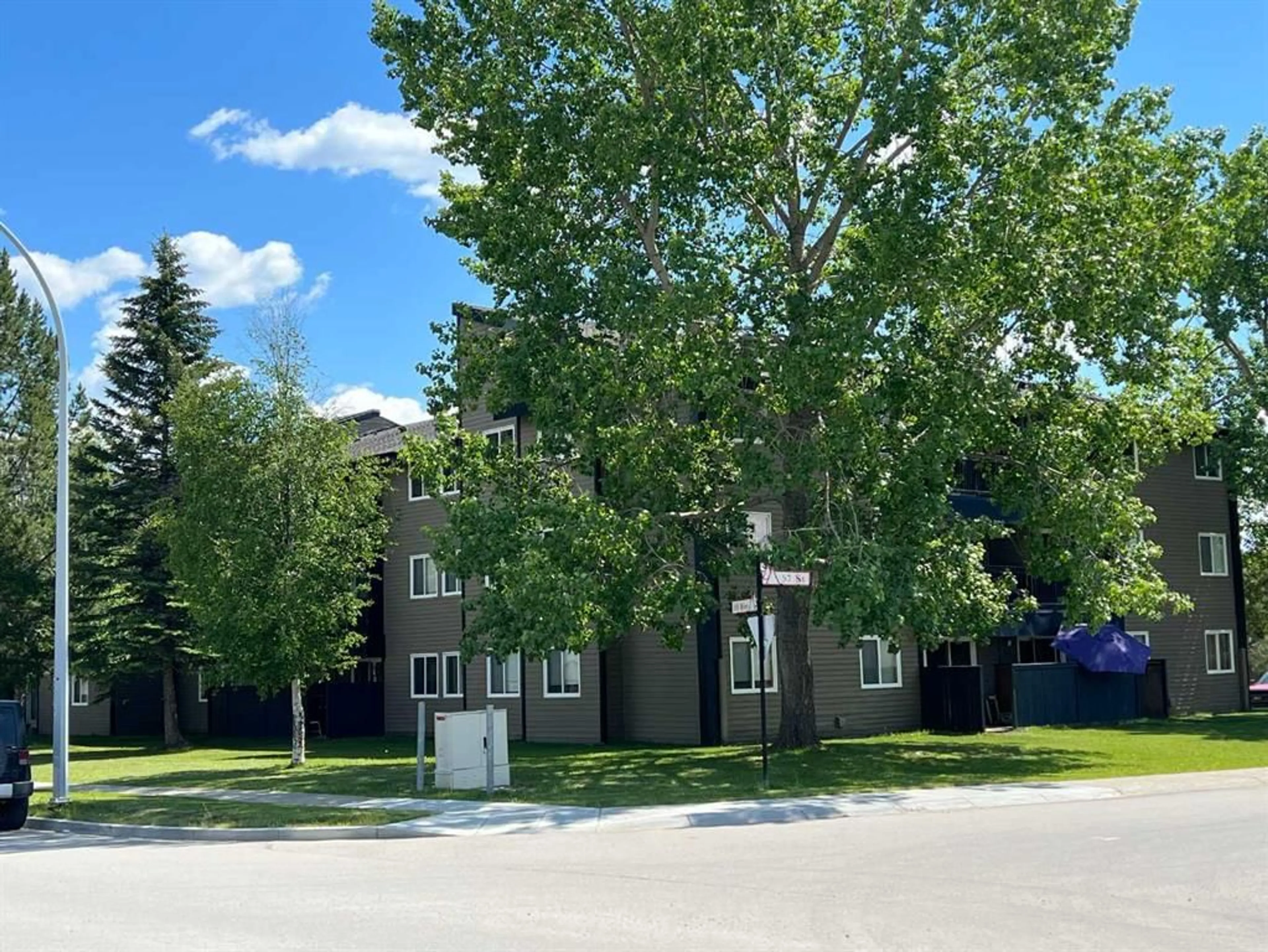A pic from exterior of the house or condo for 5611 10 Ave #302A, Edson Alberta T7E1R4