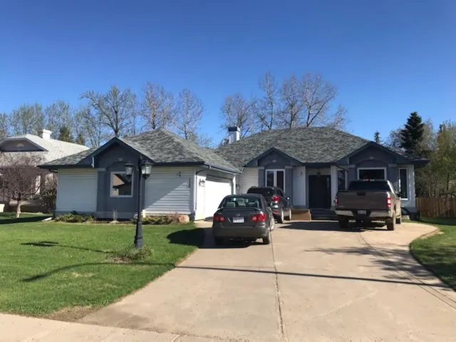 4449 Silverwood Crescent, High Prairie 2