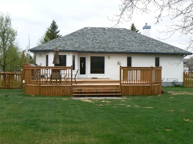 4449 Silverwood Crescent, High Prairie 4