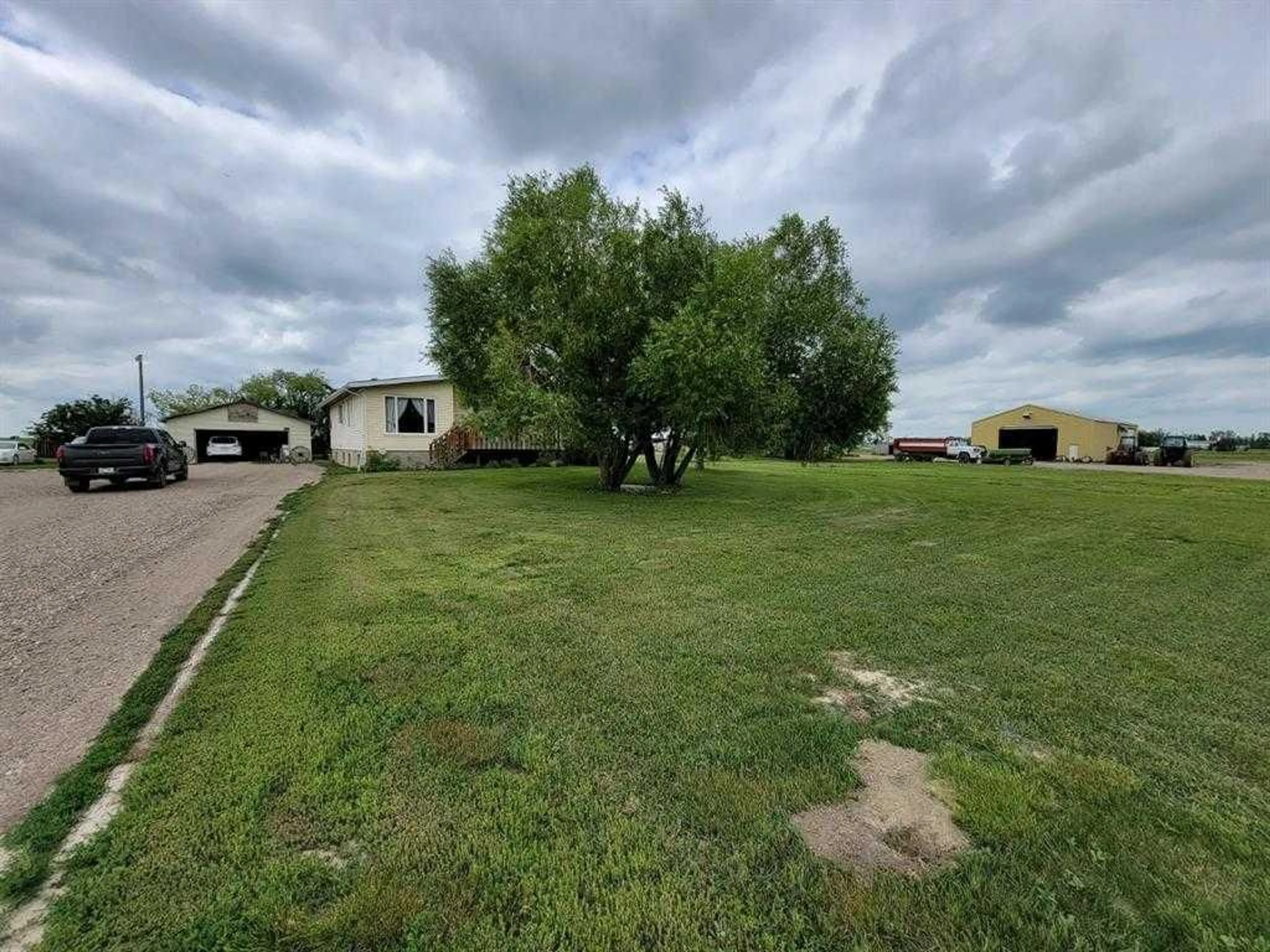 Fenced yard for 63064 HWY 846, Stirling Alberta T0K2E0