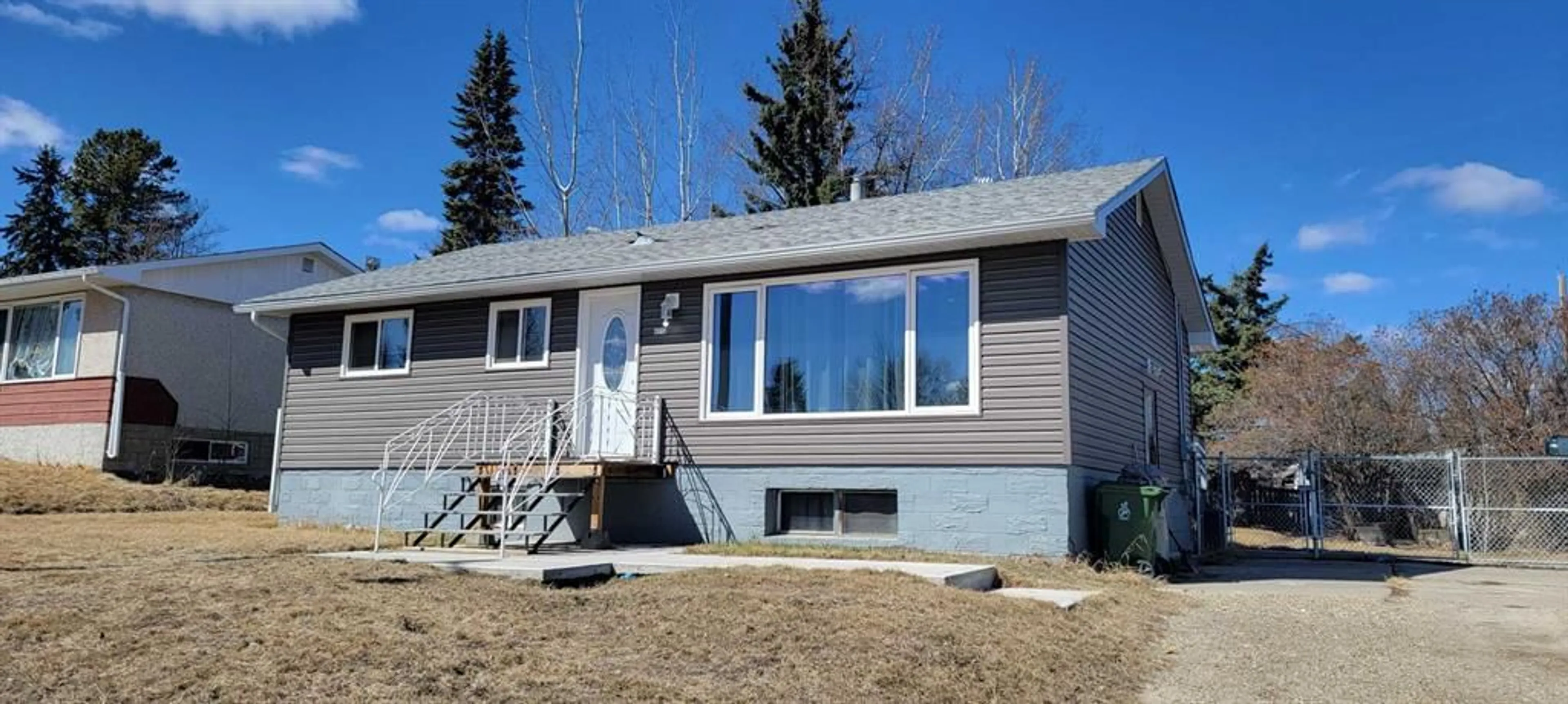 Frontside or backside of a home for 4312 6 Avenue, Edson Alberta T7E 1A7