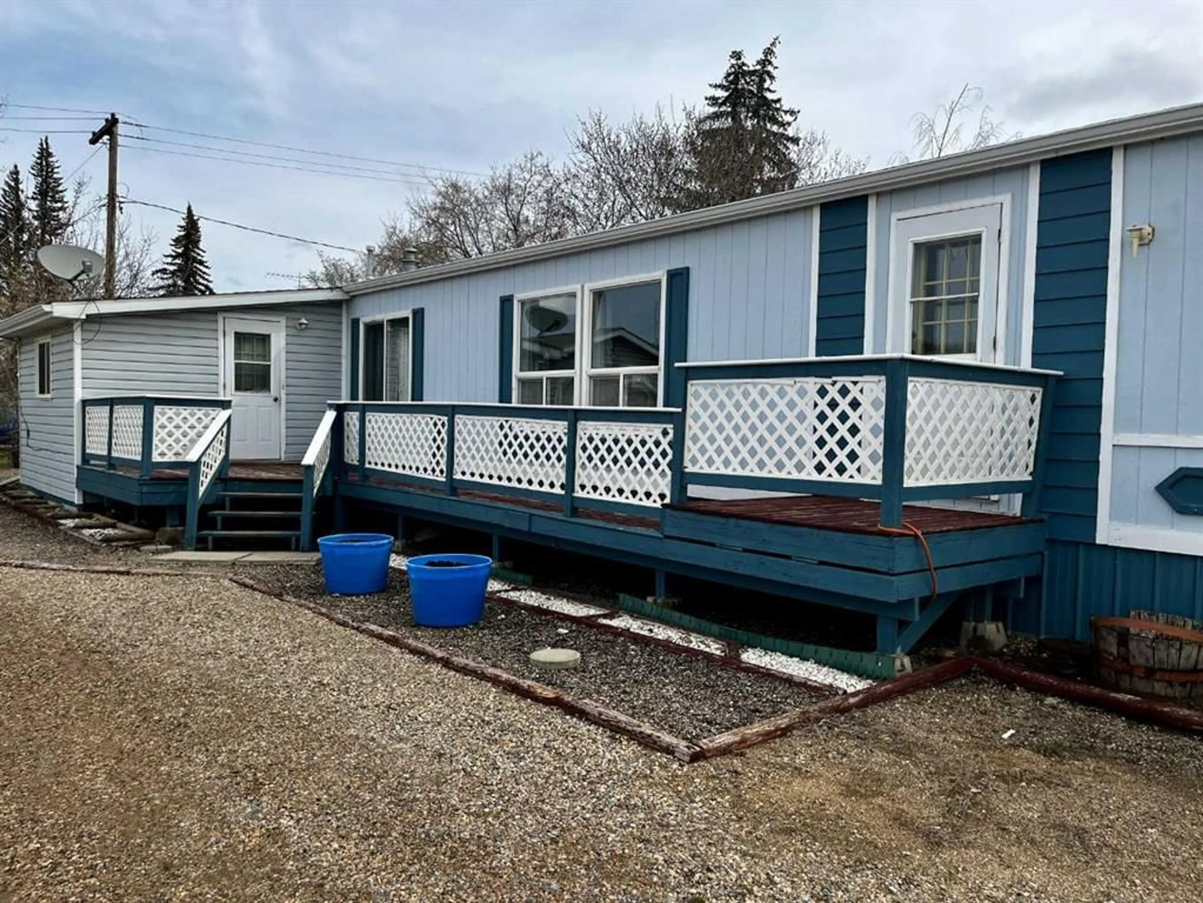 A pic from exterior of the house or condo for 308 1 Ave, Maidstone Saskatchewan S0M 1M0