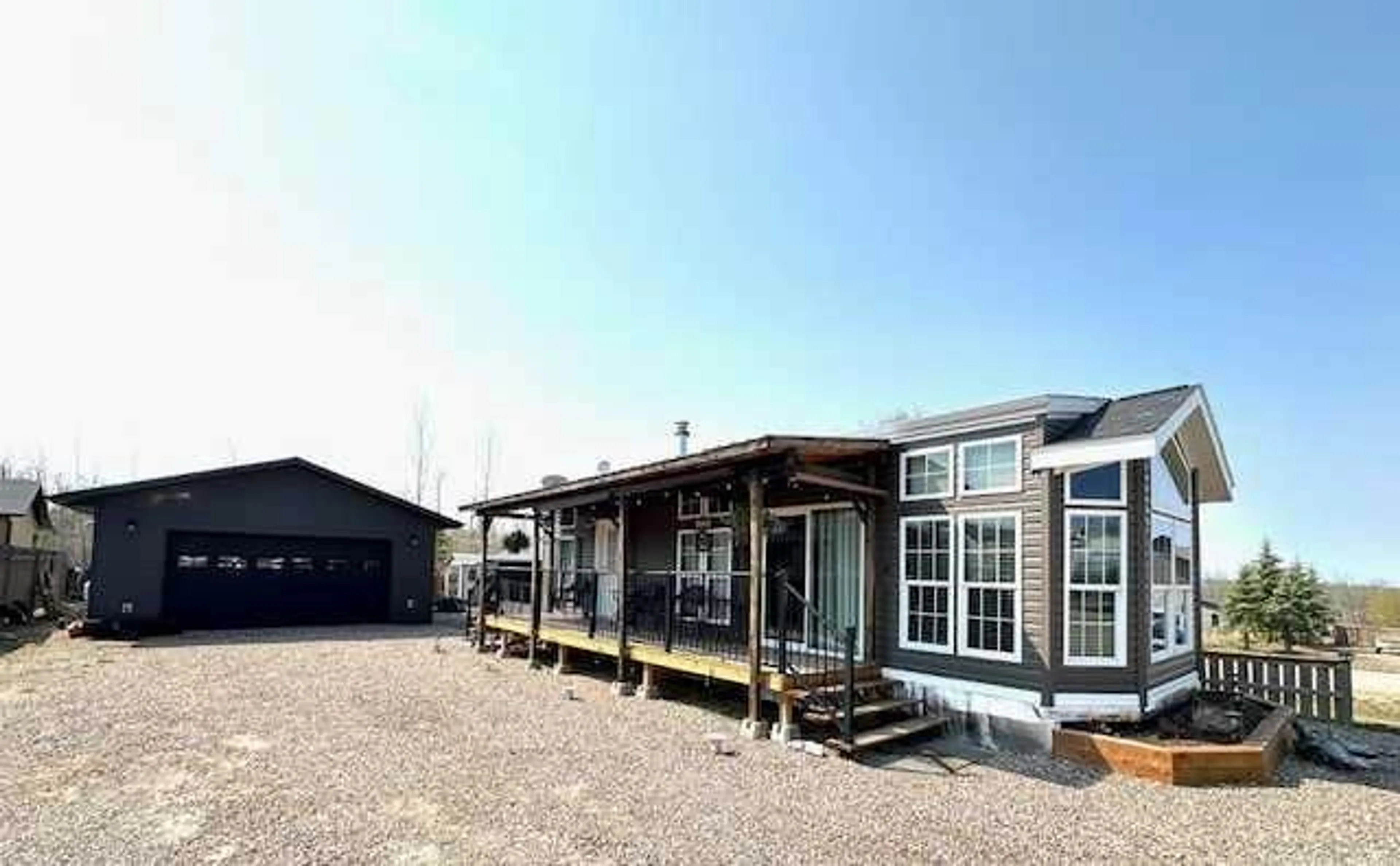 Outside view for 1201 Oak Ave, Lac Des Iles Saskatchewan S0M 1A0