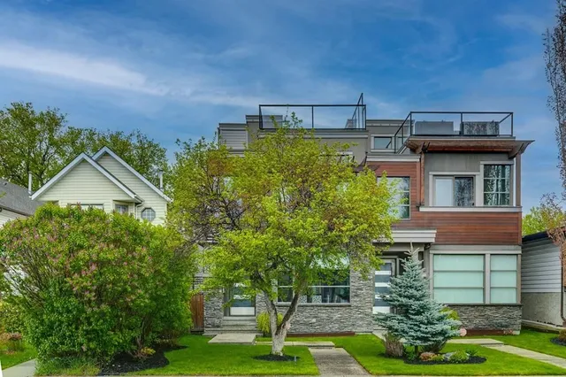 2216B 3 Ave, Calgary