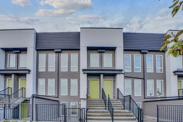 20569 Seton Way, Calgary 2