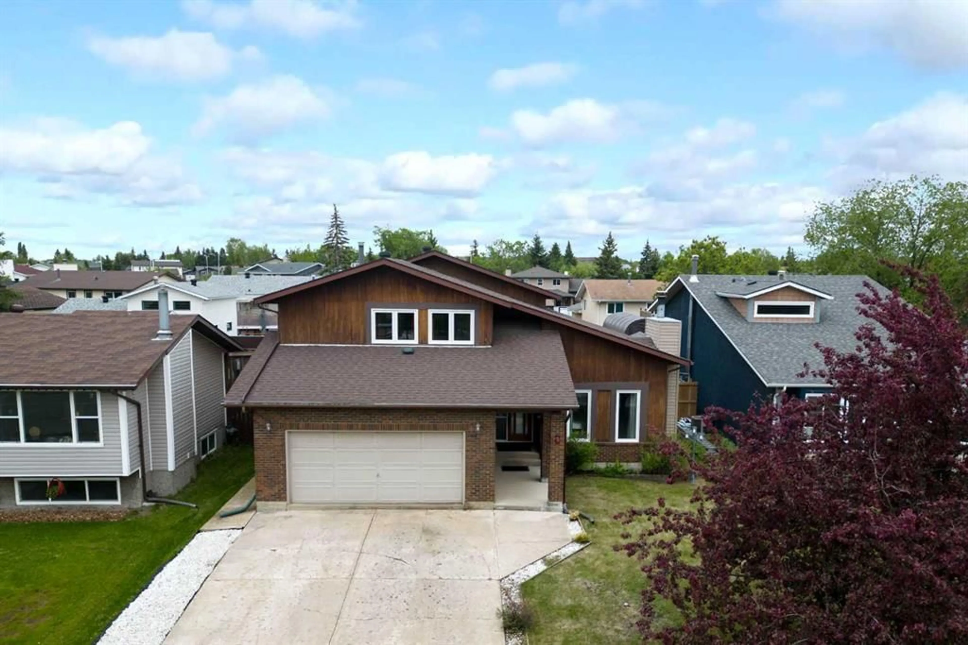 Frontside or backside of a home for 287 Cornwall Dr, Fort McMurray Alberta T9K 1G8