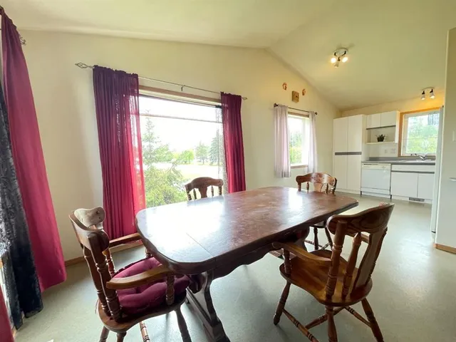 1st Avenue SW #26, Joussard 4