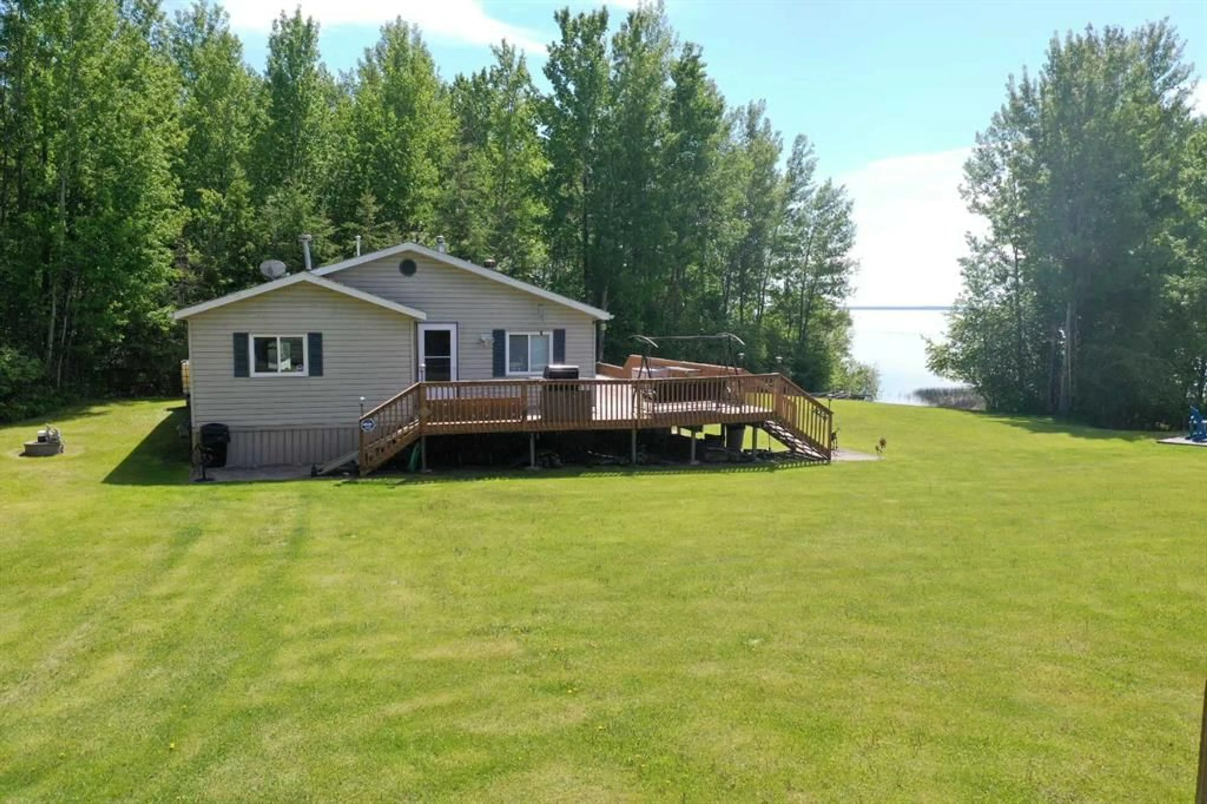 Cottage for 14579 Twp Rd 690 #413, Lac La Biche Alberta T0A 2C0