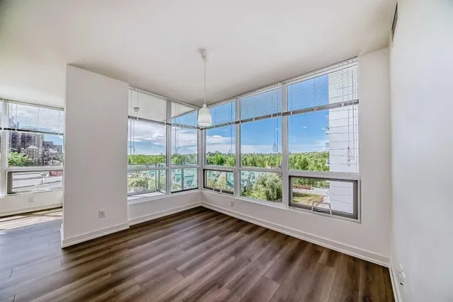 128 2 St #604, Calgary 2
