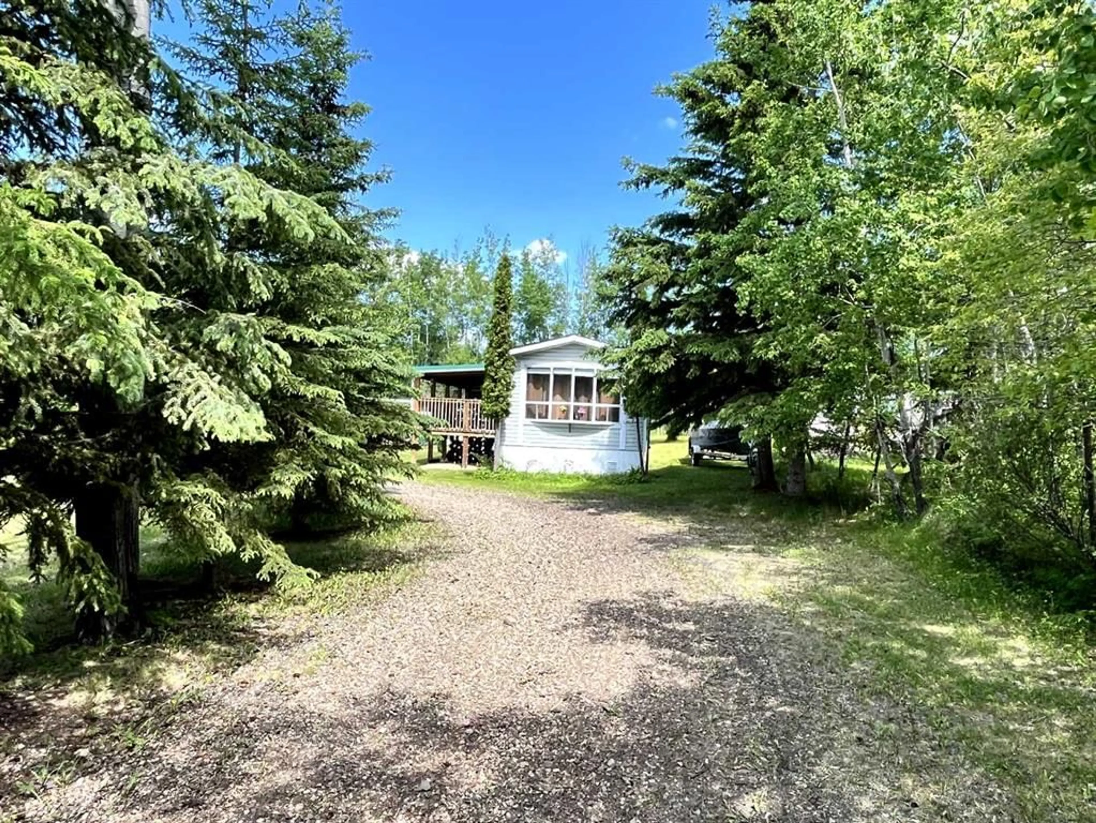 Cottage for 63303 867 Hwy #229, Rural Lac La Biche County Alberta T0A2C0