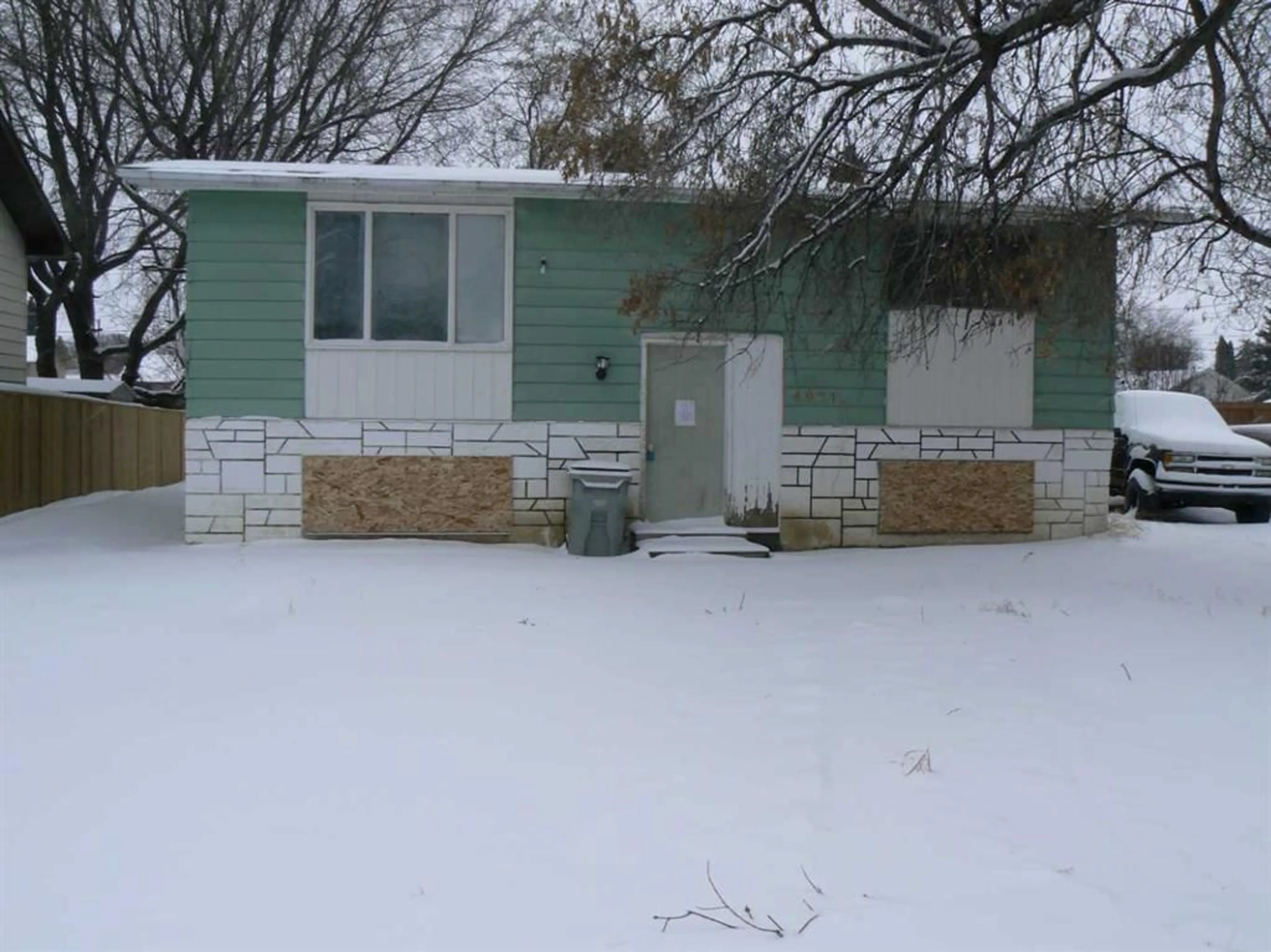 Frontside or backside of a home for 4921 59 Ave, High Prairie Alberta T0G 1E0