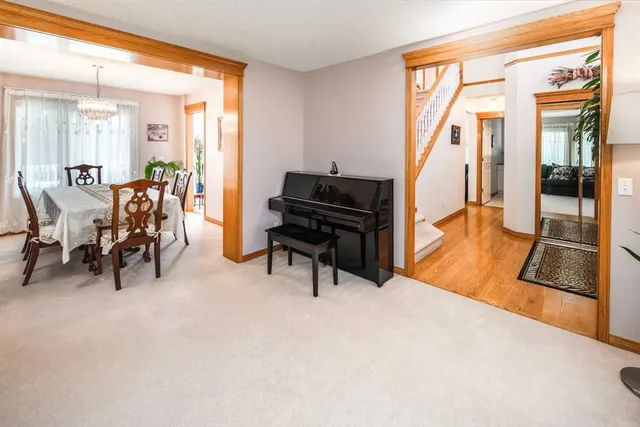 116 Hawkmount Hts, Calgary 5