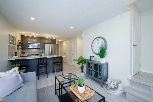 14649 1 St, Calgary 3
