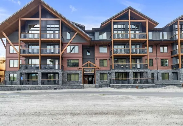 1315 Spring Creek Gate #209, Canmore 2