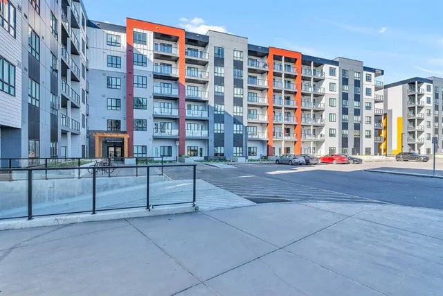 60 Skyview Ranch Rd #2122, Calgary 2