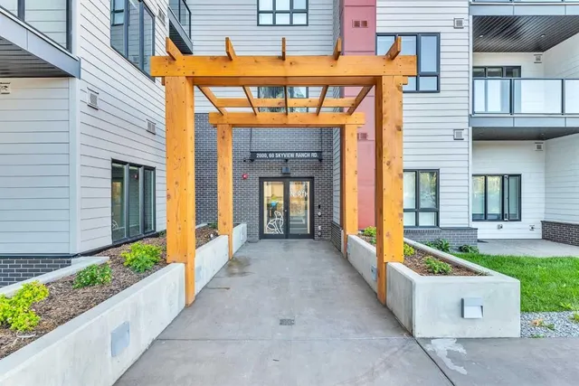 60 Skyview Ranch Rd #2122, Calgary 4