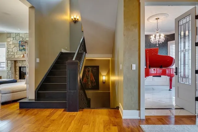 915 24 Ave, Calgary 5