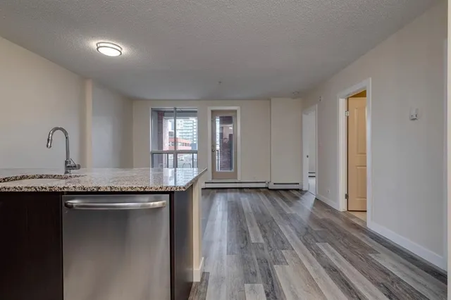 1053 10 St #312, Calgary 4