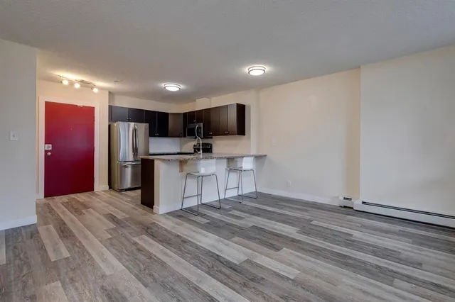 1053 10 St #312, Calgary 5