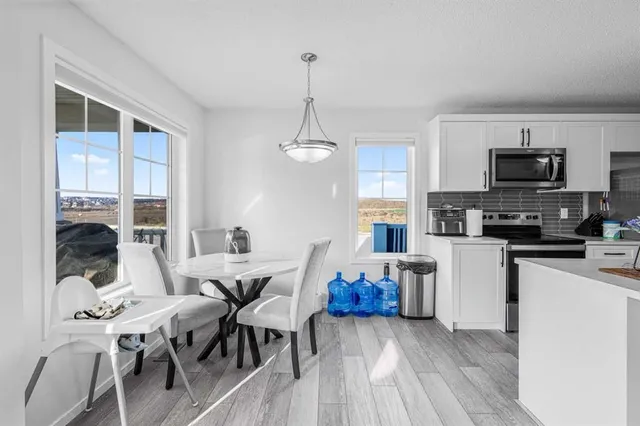 1490 148 Ave, Calgary 5