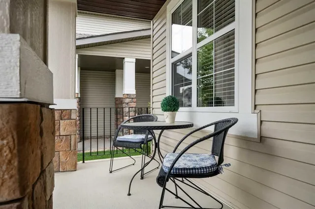 128 Elgin Estates Hill, Calgary 3
