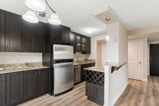 733 14 Ave #701, Calgary 2