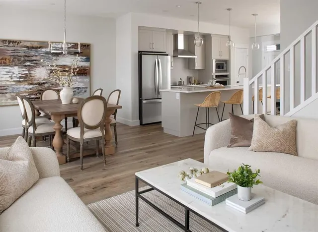 98 Hotchkiss Manor, Calgary 3