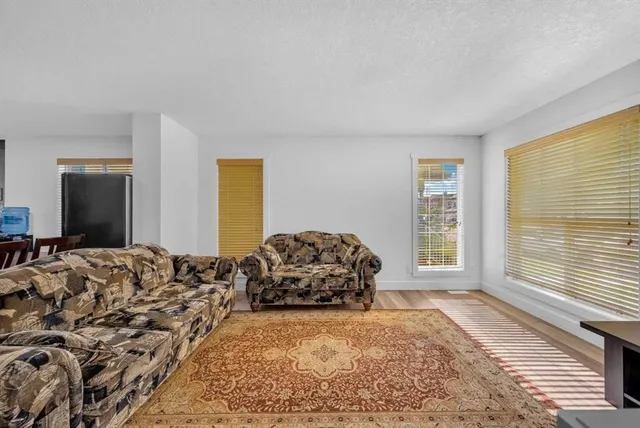 287 Taralake Terr, Calgary 5