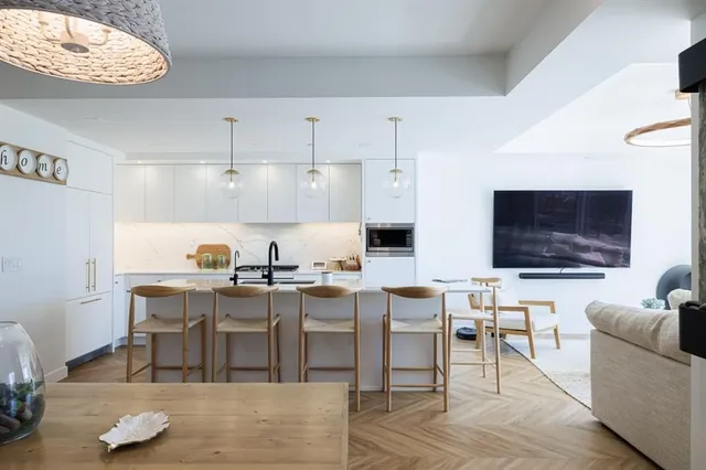 8445 Broadcast Ave #110, Calgary 2