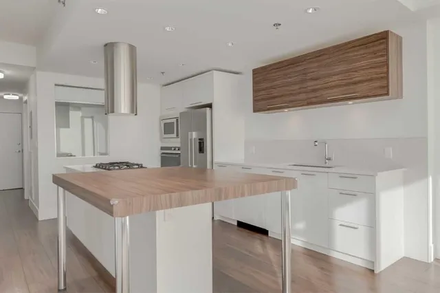 1087 2 Ave #802, Calgary 3