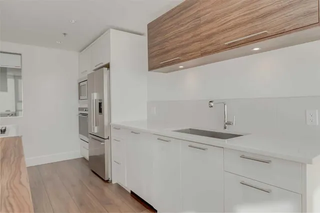 1087 2 Ave #802, Calgary 4