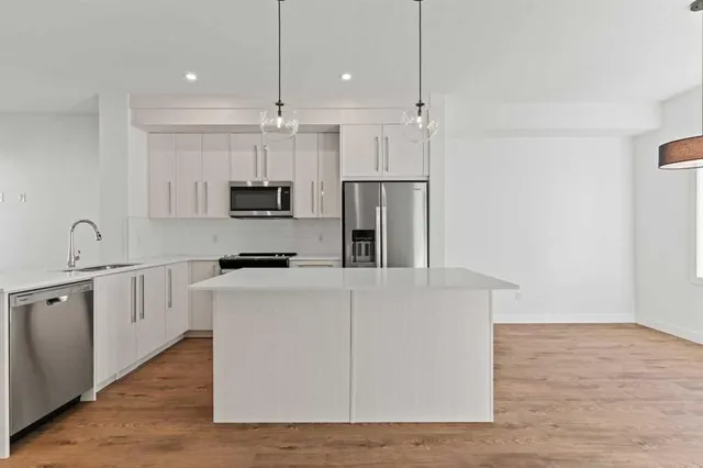 280 Chelsea Rd #2002, Chestermere 4