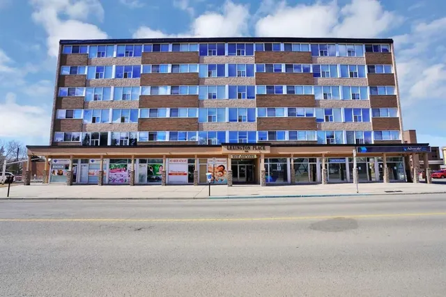 4820 47 Ave #109, Red Deer 2