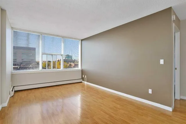 4820 47 Ave #109, Red Deer 4