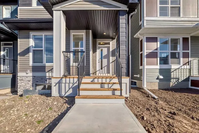 48 Wolf Creek Gdns, Calgary 2