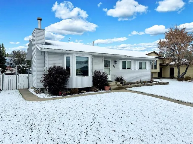 36 Trading Post Trail, Whitecourt