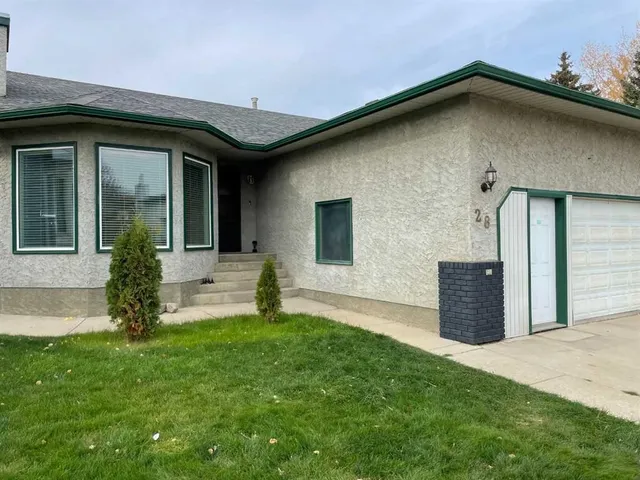 28 Parkland Way, Brooks 3