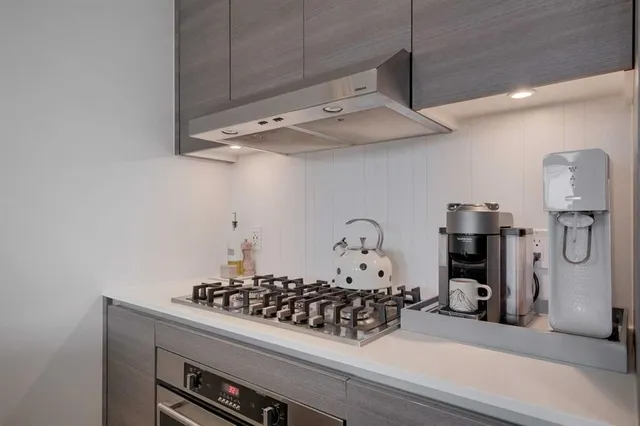 1501 6 St #304, Calgary 3