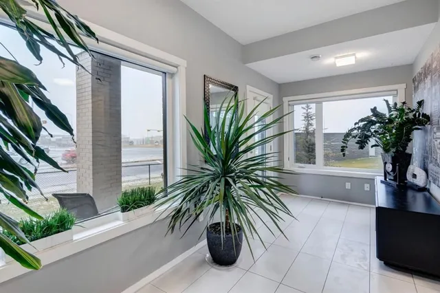 218 Sherwood Sq #801, Calgary 4