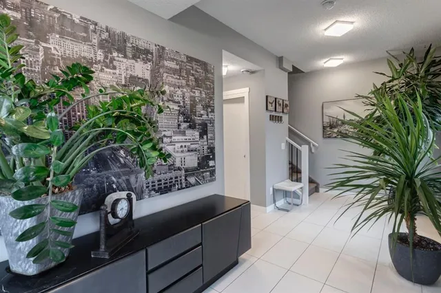 218 Sherwood Sq #801, Calgary 5